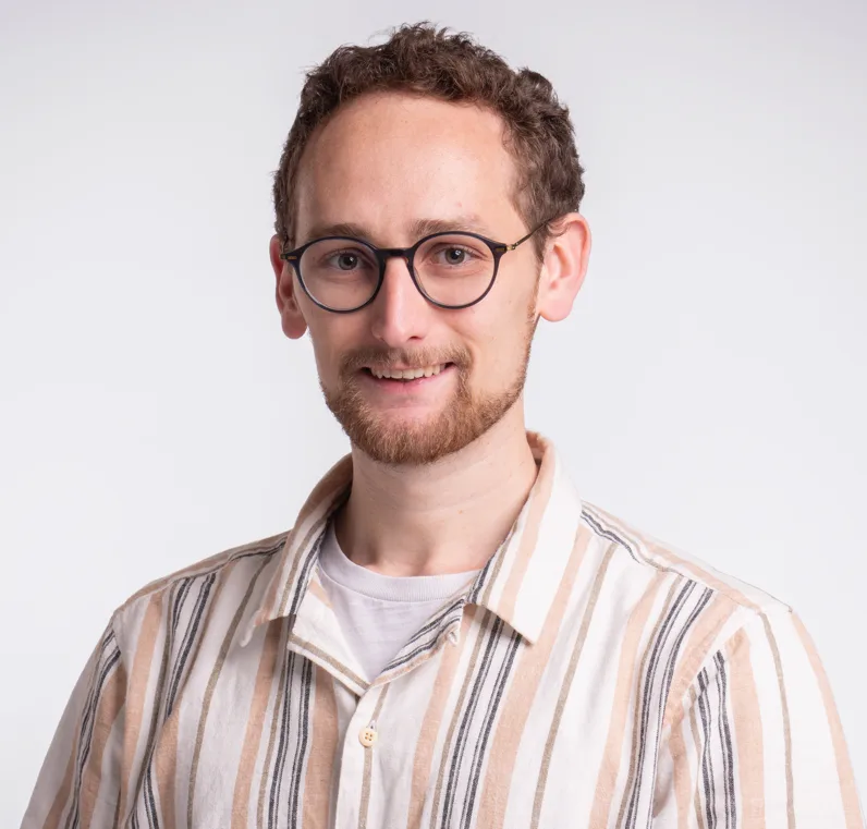 Angus joined our group as a visiting researcher!